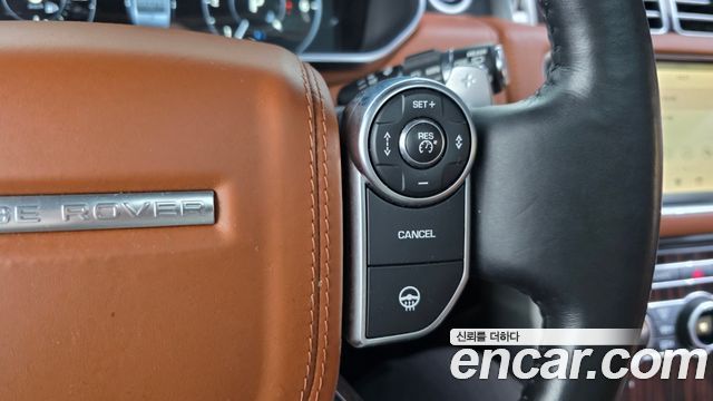 Land Rover Range Rover (IV) 4.4 SDV8 AB LWB DIESEL 2017 — фото 32