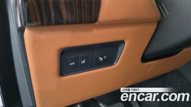 Land Rover Range Rover (IV) 4.4 SDV8 AB LWB DIESEL 2017 — фото 36