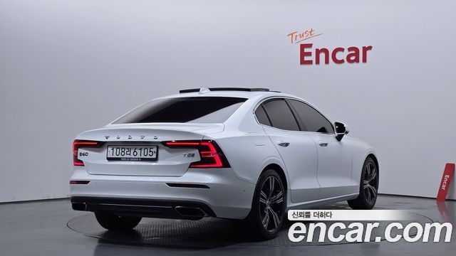 Volvo S60 (III) T5 Inscroption 2020 — фото 2