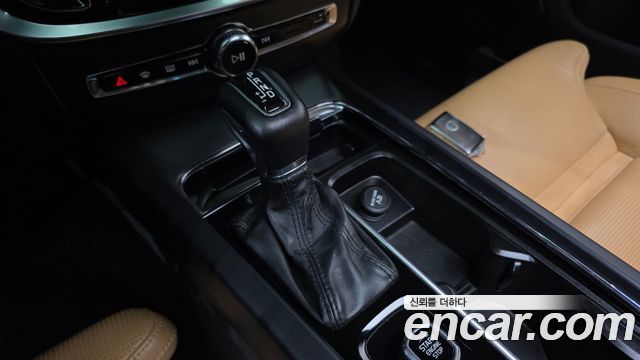 Volvo S60 (III) T5 Inscroption 2020 — фото 9
