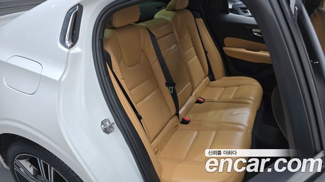 Volvo S60 (III) T5 Inscroption 2020 — фото 12