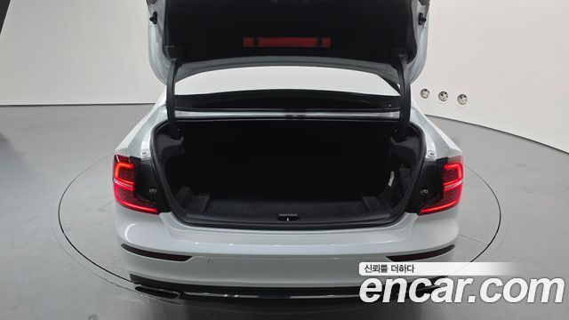 Volvo S60 (III) T5 Inscroption 2020 — фото 20