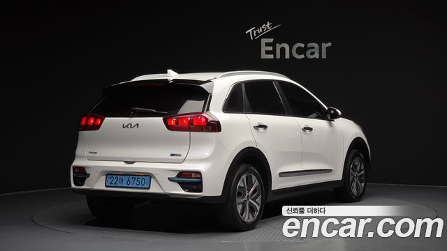 Kia Niro EV Taxi 2022 — фото 3