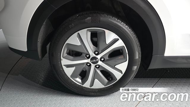 Kia Niro EV Taxi 2022 — фото 24