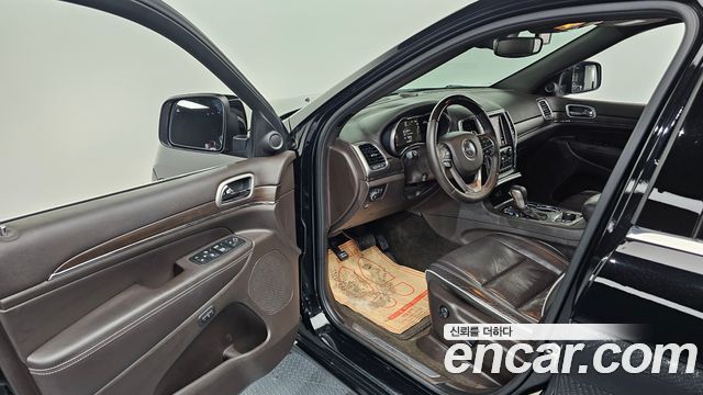 Jeep Grand Cherokee 3.0 Diesel Overland WK2 2018 — фото 10