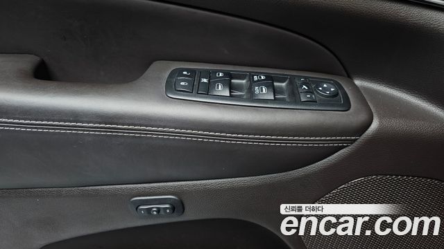 Jeep Grand Cherokee 3.0 Diesel Overland WK2 2018 — фото 17
