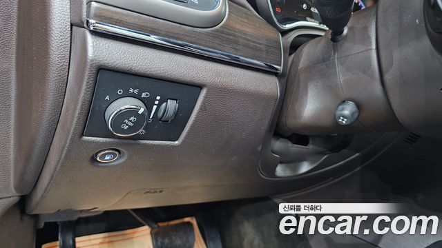 Jeep Grand Cherokee 3.0 Diesel Overland WK2 2018 — фото 18