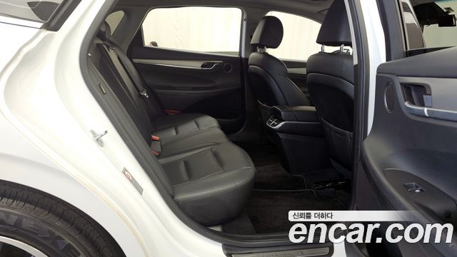 Hyundai Grandeur (IG) 3.0 LPi Rent Car Modern 2022 — фото 12
