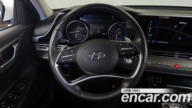 Hyundai Grandeur (IG) 3.0 LPi Rent Car Modern 2022 — фото 13