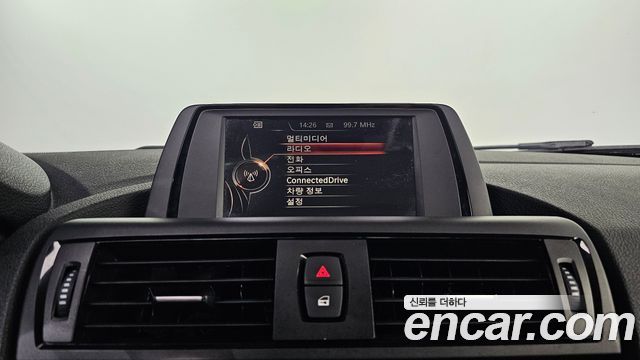 BMW 1 Series (F20) 118d Sport 5Door 2015 — фото 16