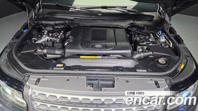Land Rover Range Rover (IV) 4.4 SDV8 AB LWB DIESEL 2017 — фото 6