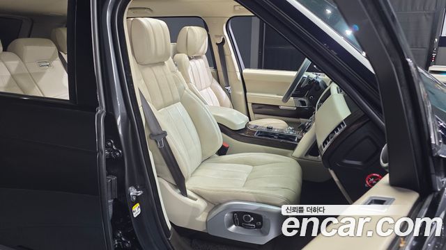 Land Rover Range Rover (IV) 4.4 SDV8 AB LWB DIESEL 2017 — фото 12