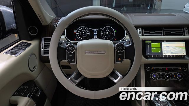 Land Rover Range Rover (IV) 4.4 SDV8 AB LWB DIESEL 2017 — фото 13