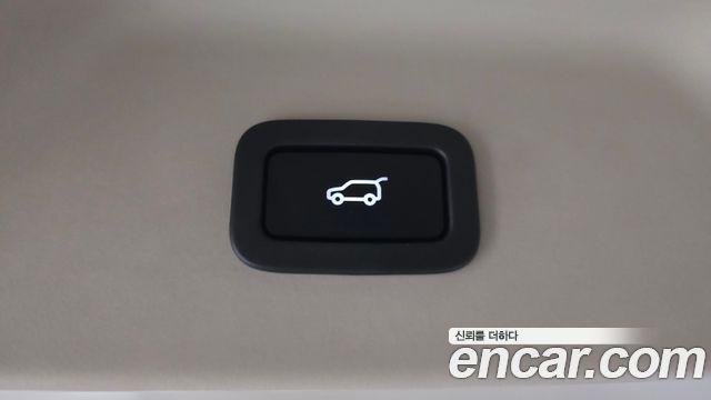Land Rover Range Rover (IV) 4.4 SDV8 AB LWB DIESEL 2017 — фото 18