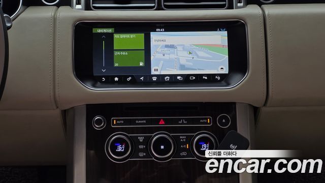 Land Rover Range Rover (IV) 4.4 SDV8 AB LWB DIESEL 2017 — фото 19
