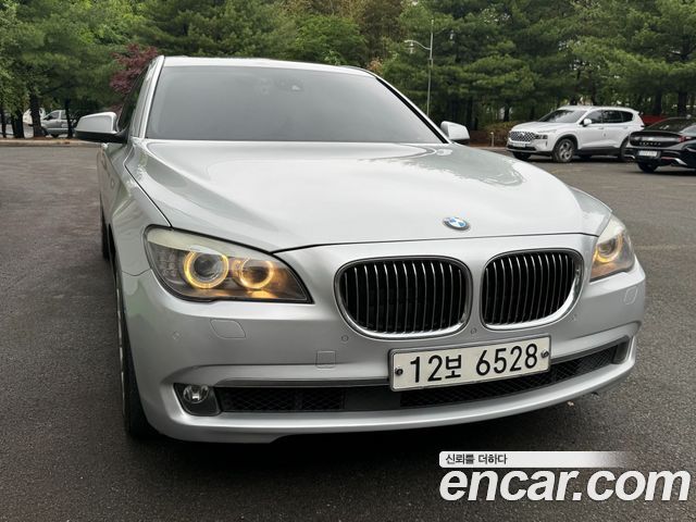 BMW 7 Series (F01) 740Li 2011 — фото 2