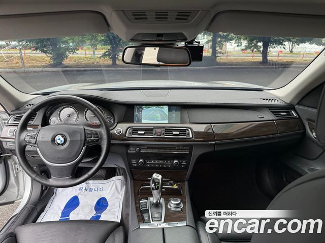 BMW 7 Series (F01) 740Li 2011 — фото 18