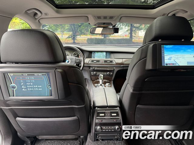 BMW 7 Series (F01) 740Li 2011 — фото 19