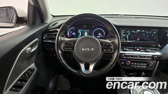 Kia Niro Plus Light (Taxi Trim) 2023 — фото 13