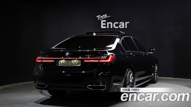 BMW 7 Series (G11) 740Li xDrive M Sport Package 2022 — фото 2