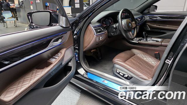 BMW 7 Series (G11) 740Li xDrive M Sport Package 2022 — фото 10