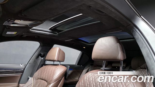 BMW 7 Series (G11) 740Li xDrive M Sport Package 2022 — фото 18