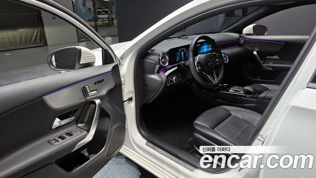 Mercedes-Benz A-Class (W177) A220 Hatchback 2020 — фото 10