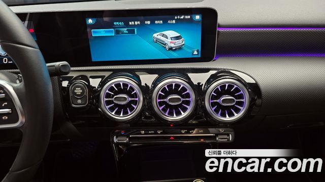 Mercedes-Benz A-Class (W177) A220 Hatchback 2020 — фото 13