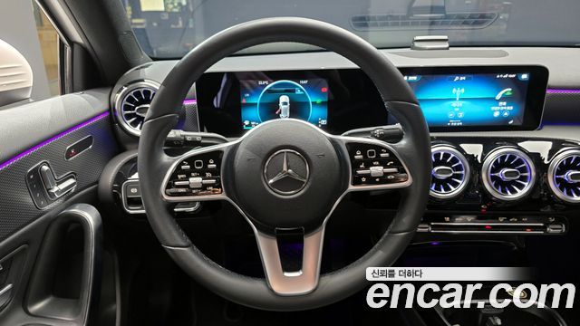 Mercedes-Benz A-Class (W177) A220 Hatchback 2020 — фото 14