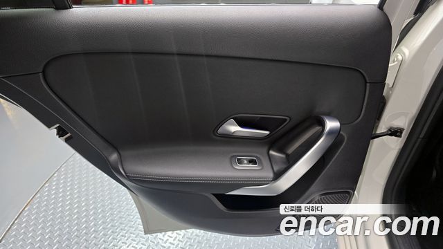 Mercedes-Benz A-Class (W177) A220 Hatchback 2020 — фото 25