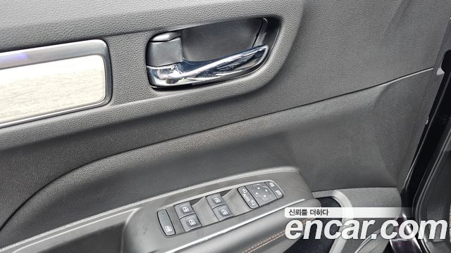 Renault Korea QM6 2.0 GDe PREMIERE 2WD 2021 — фото 40