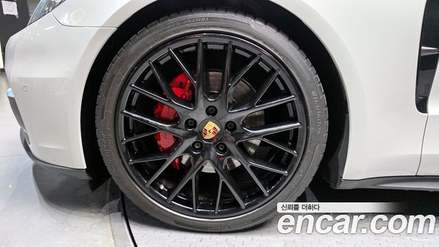 Porsche Panamera (971) 3.0 AWD 2018 — фото 5