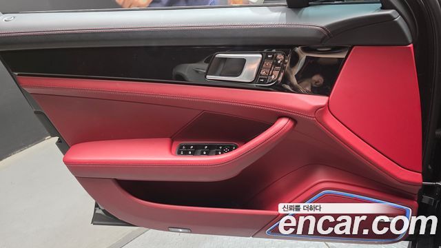 Porsche Panamera (971) 3.0 AWD 2018 — фото 30