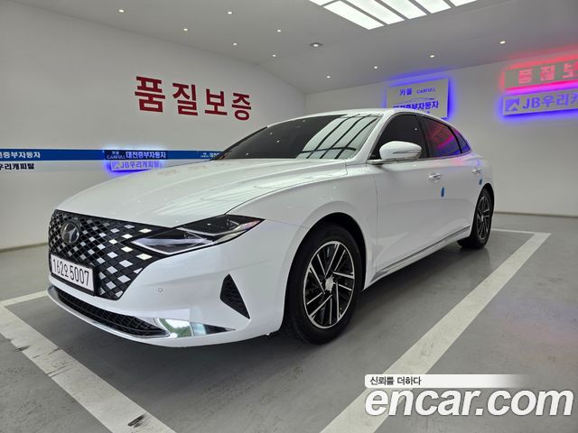 Hyundai Grandeur (IG) 3.0 LPi Rent Car Premium