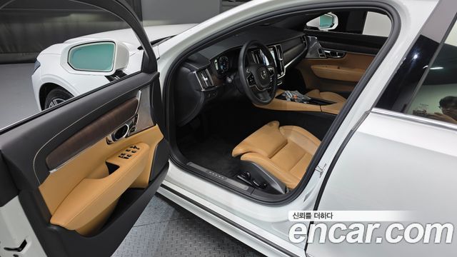 Volvo S90 B6 AWD Inscription 2021 — фото 10