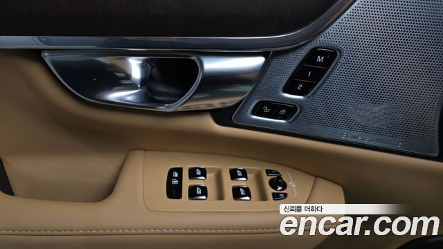 Volvo S90 B6 AWD Inscription 2021 — фото 17