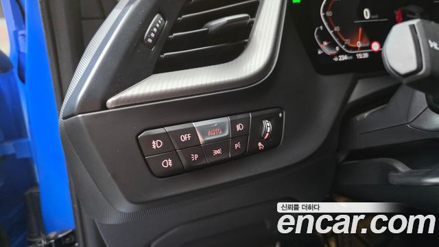 BMW 1 Series (F40) 120i M Sports 2022 — фото 16