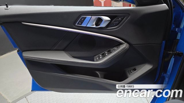 BMW 1 Series (F40) 120i M Sports 2022 — фото 24