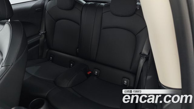MINI Cooper Standard Third Generation 2019 — фото 12