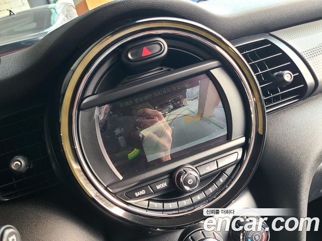 MINI Cooper Standard Third Generation 2019 — фото 18