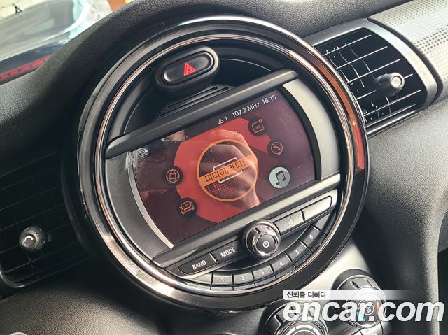 MINI Cooper Standard Third Generation 2019 — фото 20