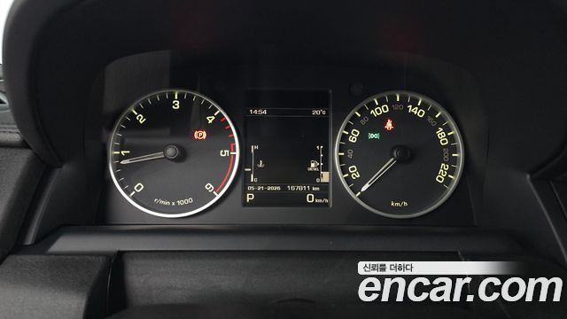 Land Rover Discovery 4 3.0 SDV6 HSE 2016 — фото 8