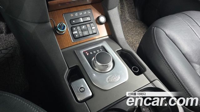 Land Rover Discovery 4 3.0 SDV6 HSE 2016 — фото 9
