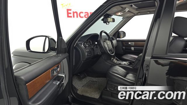 Land Rover Discovery 4 3.0 SDV6 HSE 2016 — фото 10