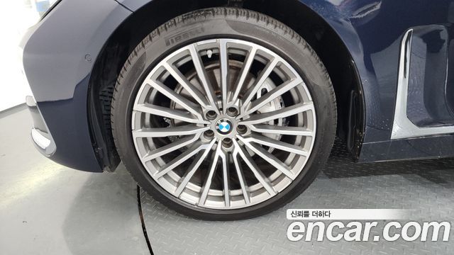 BMW 7 Series (G11) 740d xDrive Design Pure Excellence 2020 — фото 5