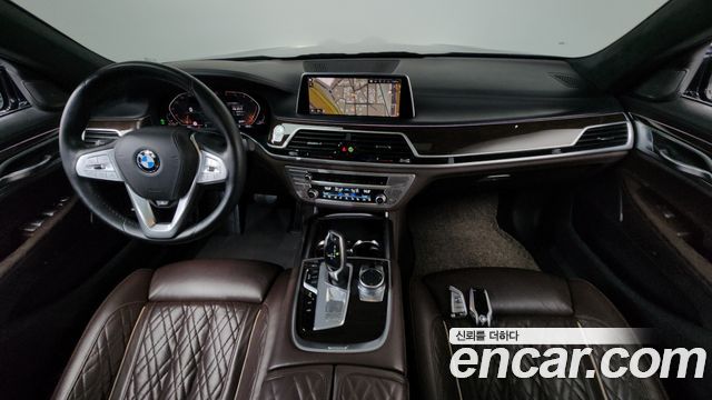 BMW 7 Series (G11) 740d xDrive Design Pure Excellence 2020 — фото 7