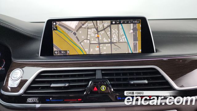BMW 7 Series (G11) 740d xDrive Design Pure Excellence 2020 — фото 12