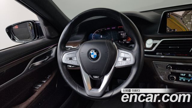 BMW 7 Series (G11) 740d xDrive Design Pure Excellence 2020 — фото 14