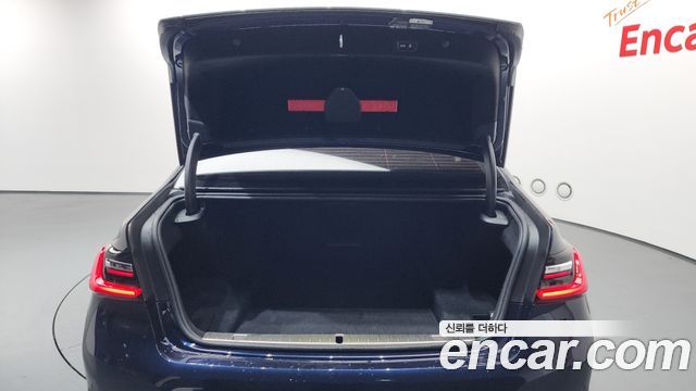 BMW 7 Series (G11) 740d xDrive Design Pure Excellence 2020 — фото 20