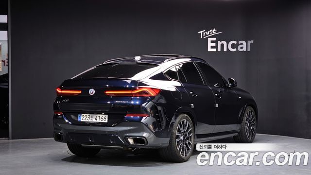 BMW X6 (G06) xDrive40i M Sport 2025 — фото 2